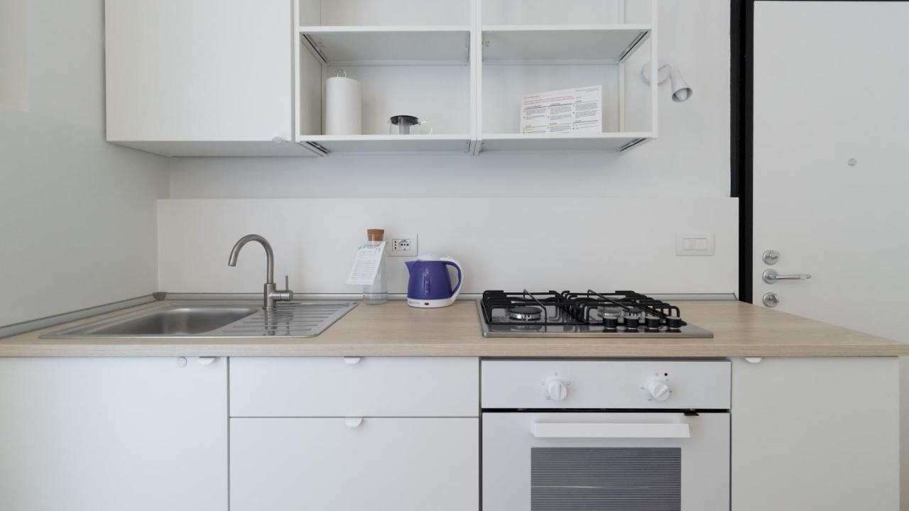 Italianway - Caterina Da Forli 6 Apartment Милано Екстериор снимка