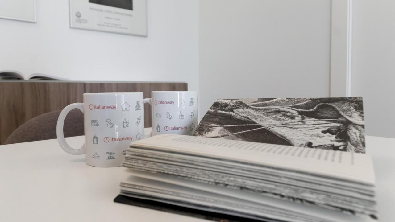 Italianway - Caterina Da Forli 6 Apartment Милано Екстериор снимка