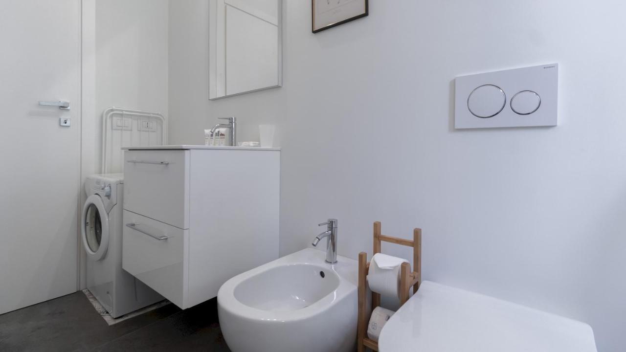 Italianway - Caterina Da Forli 6 Apartment Милано Екстериор снимка